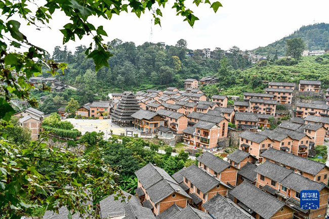 Гуйчжоуда?ы Дунчжайды? к?зг? ?сем келбет?