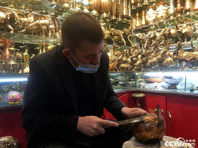 ?лкен базардан Шы?жа??а к?з тастайы?