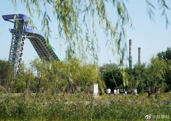 Бейж?? ?ыс?ы Олимпиадалы? саяба?ы ашылып, ?она?тарды ?абылдай бастады