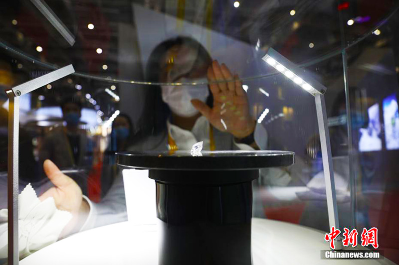 CIIE-де 16,42 каратты? жет?лд?р?лген алмаз ?лемд?к рекорд орнатады деп к?т?луде