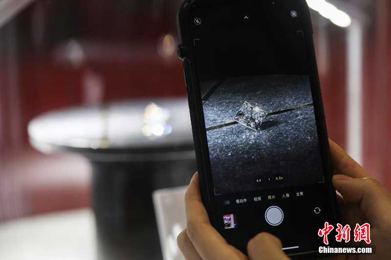 CIIE-де 16,42 каратты? жет?лд?р?лген алмаз ?лемд?к рекорд орнатады деп к?т?луде