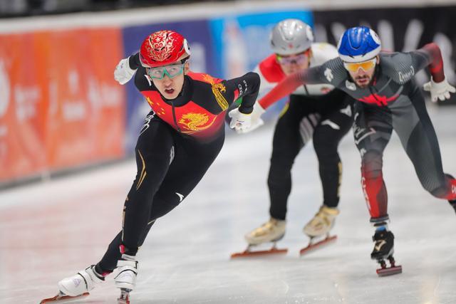 У Дацзин ?лем кубогыны? Нидерландта ?ткен ерлер арасында?ы 500 метрге конькимен ж?г?ру чемпионатында же??ске жетт?