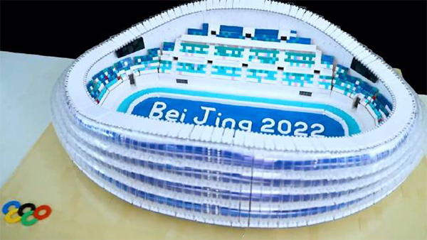 Жас ж?г?т ?М?з таспасын? салу ?ш?н 11000 лего ??рылыс к?рп?штер?н пайдаланды