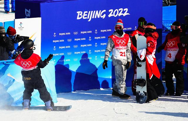 ?ытайлы? Су Имин сноубордтан к?м?с медаль алды