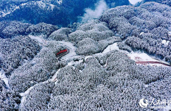 Сычуань Хоняны? ?ар т?скеннен кей?нг? к?р?н?с?