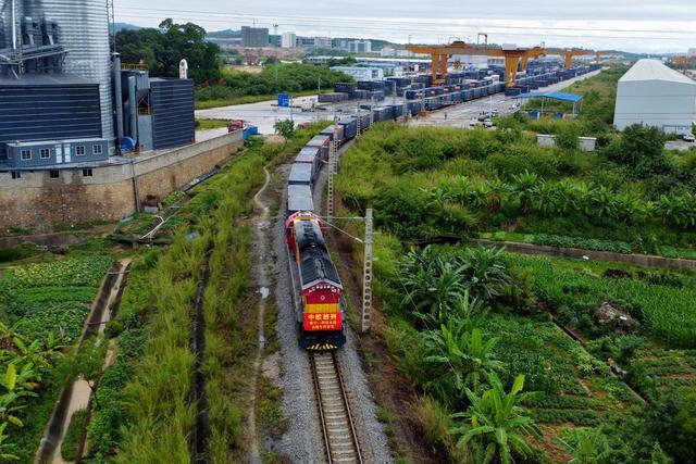 Гуансидан ?аза?станны? Алматы ?аласына ?ант экспорттайтын ал?аш?ы ?ытай-Еуропа пойызы жол?а шы?ты