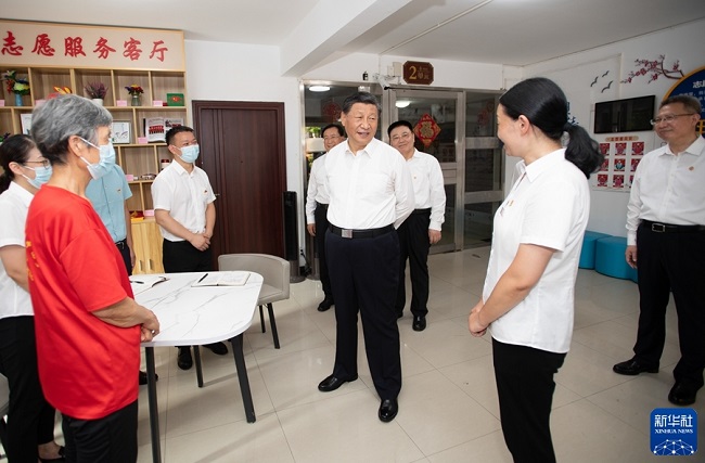 Си Цзиньпин: ?ылым мен технологияны? т?зг?н?н ?ол?а алайы?