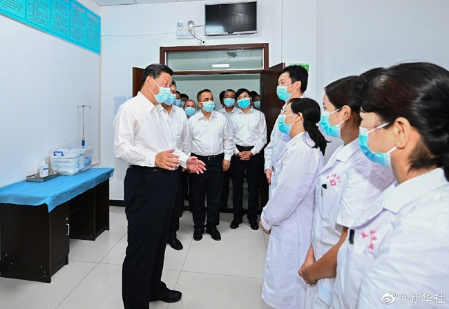 Си Цзиньпин Шы?жа?да?ы Т?рпан ?аласында ?ызметт?к тексер?сте болды