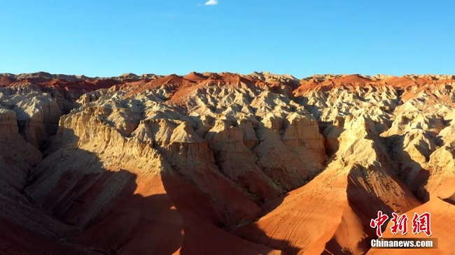 К?зг? шапа??а шомыл?ан Жыралы шат?алы