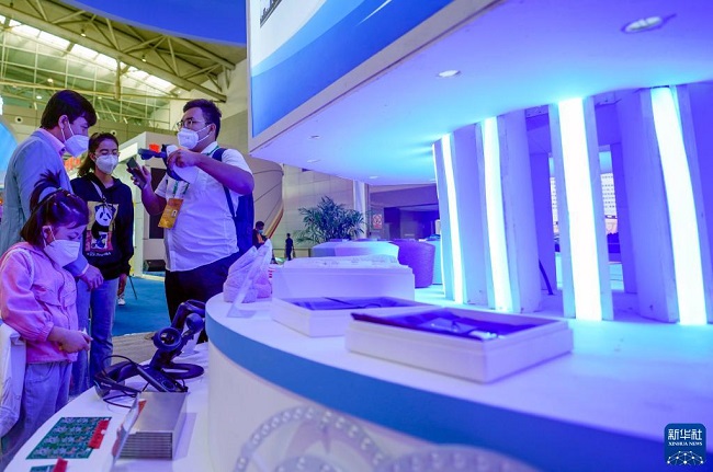 ?ытайлы? ж?не шетелд?к кас?порындар ?ытай-Еуразия Экспосында то?ысты