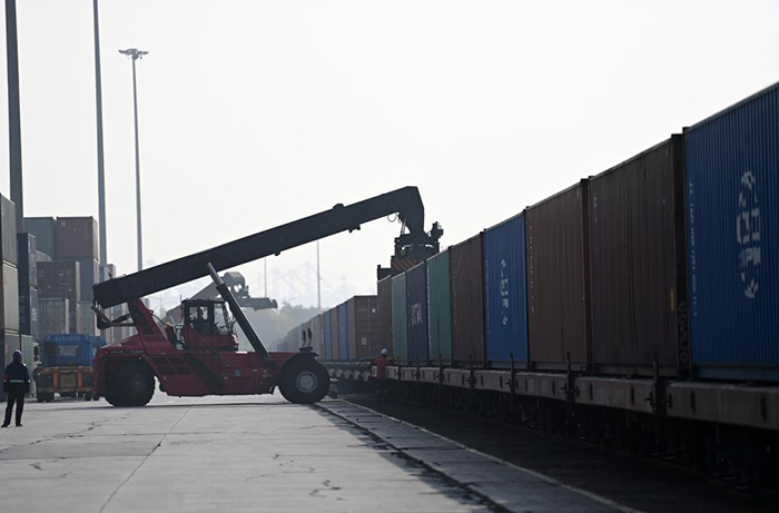 Тяньцзинь портыны? интермодальды те??з ж?не тем?ржол тасымалы 2022 жылы 1 миллион TEU дан асты