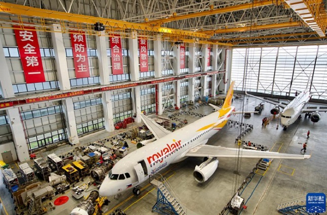 Хайнаньны? ерк?н сауда порты авиациялы? ?оз?алт?ыштарды ауыстыру?а арнал?ан ал?аш?ы шетелд?к тапсырысты ?абылдады