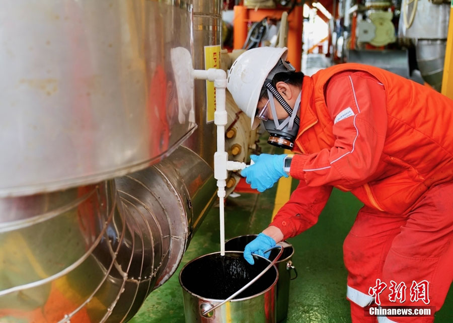 CNOOC Enping 15-1 те??з м?най ?нд?ру платформасы жа?ын арада ?ске ?осылады