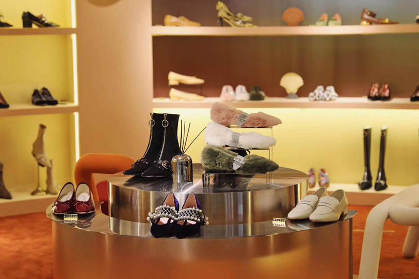 Шэньчжэньдег? заманауи с?н индустриясыны? нары? к?лем? шамамен б?р триллион юаньды ??рады