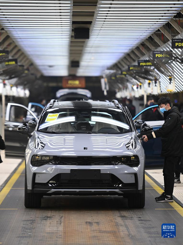 К?с?порын ?нд?р?с? ?ар?ынды ж?р?п жатыр