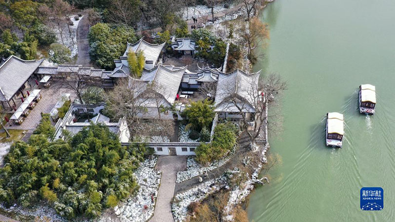 ?ар ?ымта?ан жер-ананы? к?р?н?с?