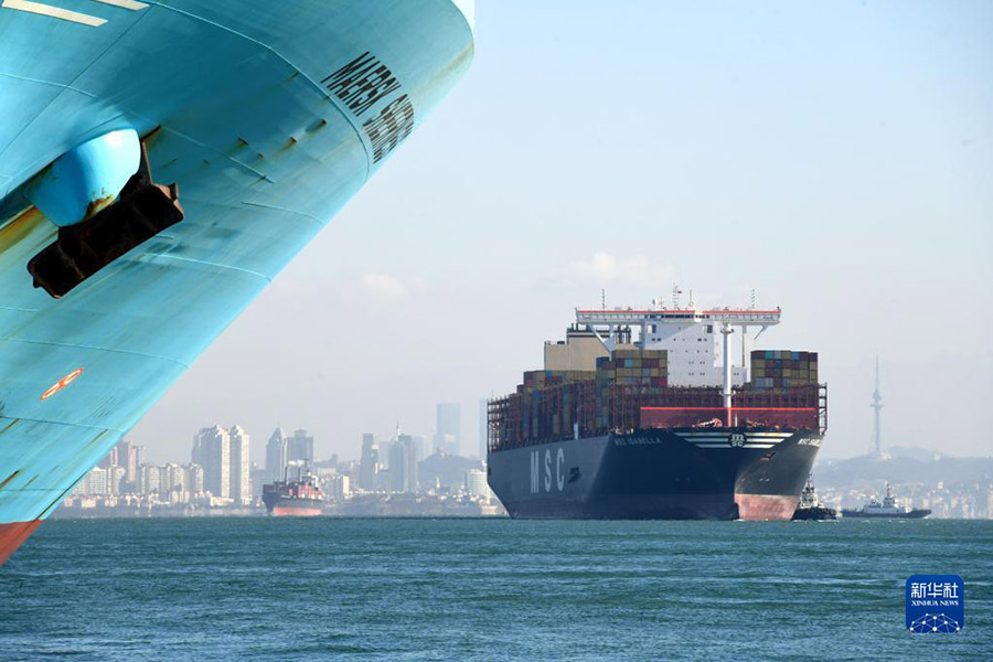 Шаньдунны? Циндао порты жа?а жылда ж?мыс?а белсене к?р?ст?