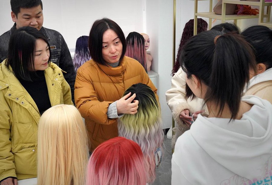 ?ытайды? жасанды шаштары ?онлайн экспресспен? шетелге шы?ады