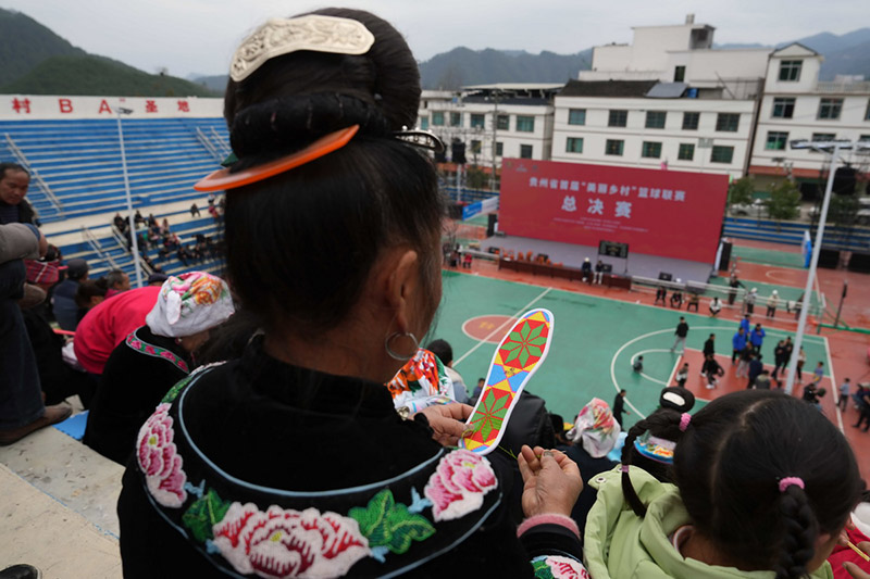 Ауылды? баскетбол лигасы ?ытайда?ы интернет жел?с?нде танымал болды