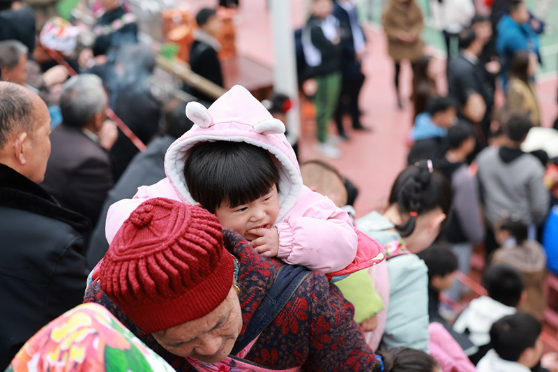 Ауылды? баскетбол лигасы ?ытайда?ы интернет жел?с?нде танымал болды