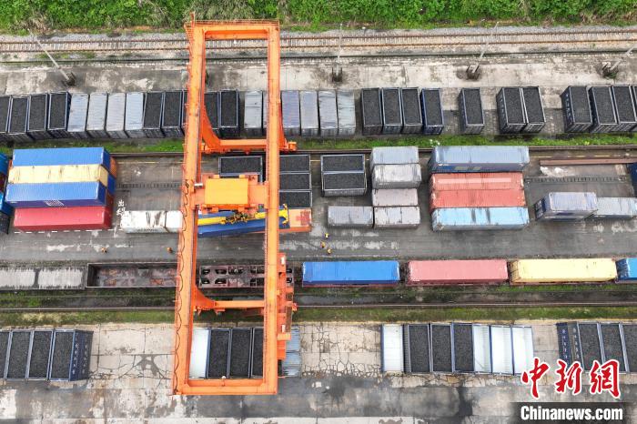 Биыл Цзянси ?лкес?нен ?аза?стан?а ал?аш?ы ?ытай-Еуропа пойызы ашылды