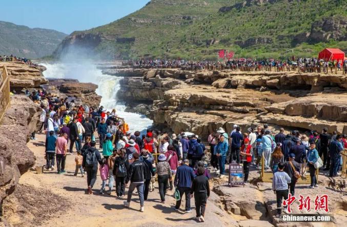 274 миллион адам ж?не 148,056 миллиард юань