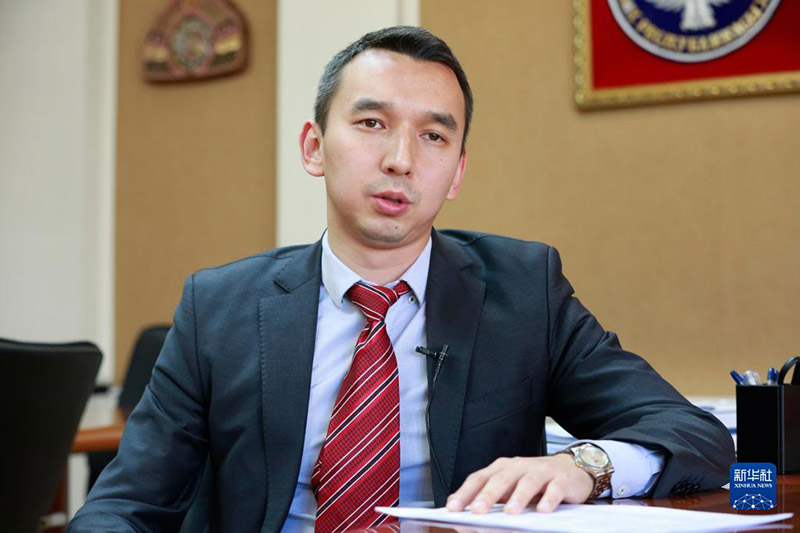 ?ыр?ызстан К?л?к министрл?г?н?? Азия даму банк?н?? жобаларын ?ске асыру ж?н?ндег? топты? ?ада?алау ж?не ?о?аммен байланыс ж?н?ндег? маманы Та?ай ?л?мбаев