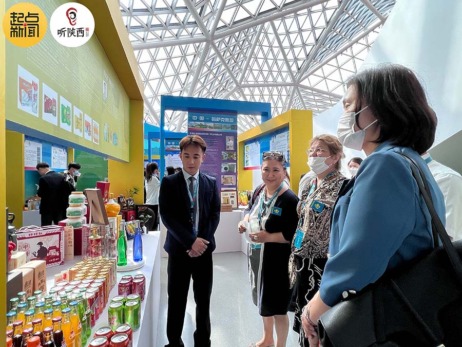 Сианда ?ытай-?аза?стан тауар к?рмес? ашылды