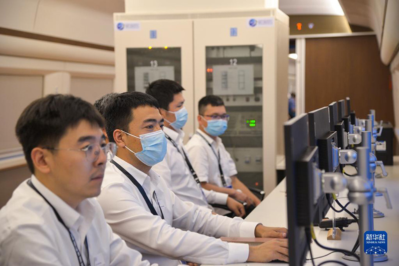 Джакарта-Бандунг жо?ары жылдамды?ты тем?ржолы б?рлескен сына?ты бастады