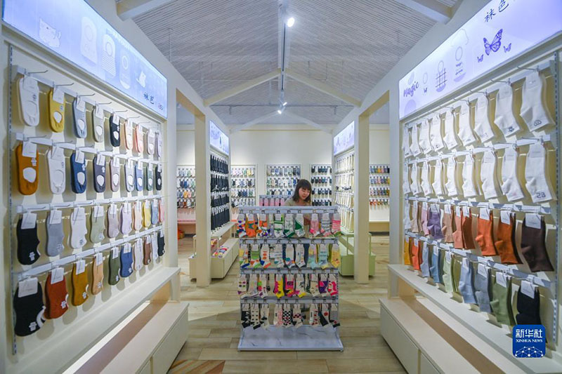 ?лемдег? е? ?лкен ш?лы? базасы б?р?нш? то?санда жо?ары ?с?м к?рсетт?