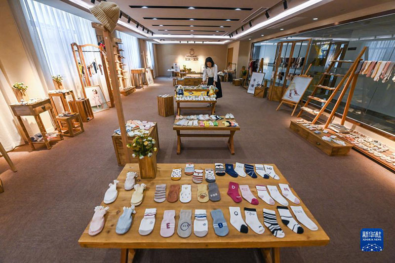 ?лемдег? е? ?лкен ш?лы? базасы б?р?нш? то?санда жо?ары ?с?м к?рсетт?