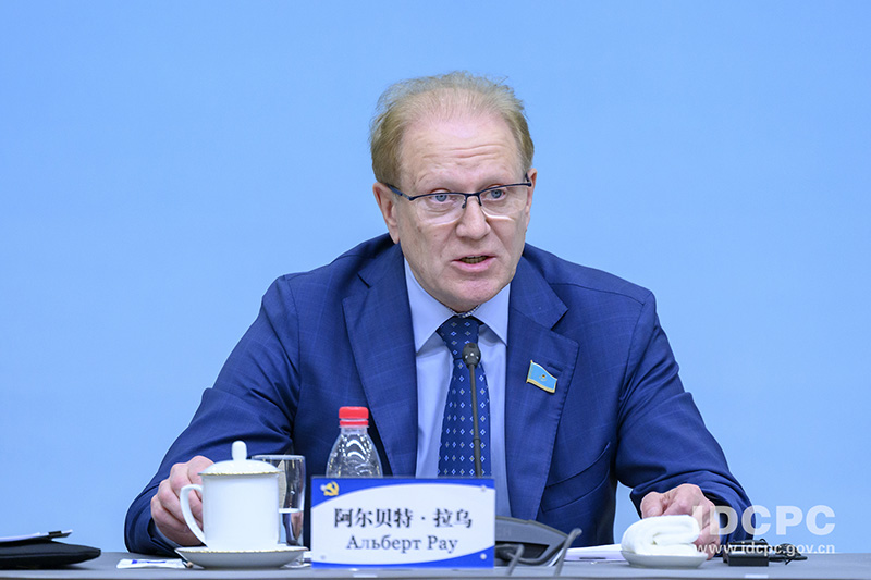 ?ытай мен Орталы? Азия саяси партиялары диалогыны? ал?аш?ы отырысы ?тт?