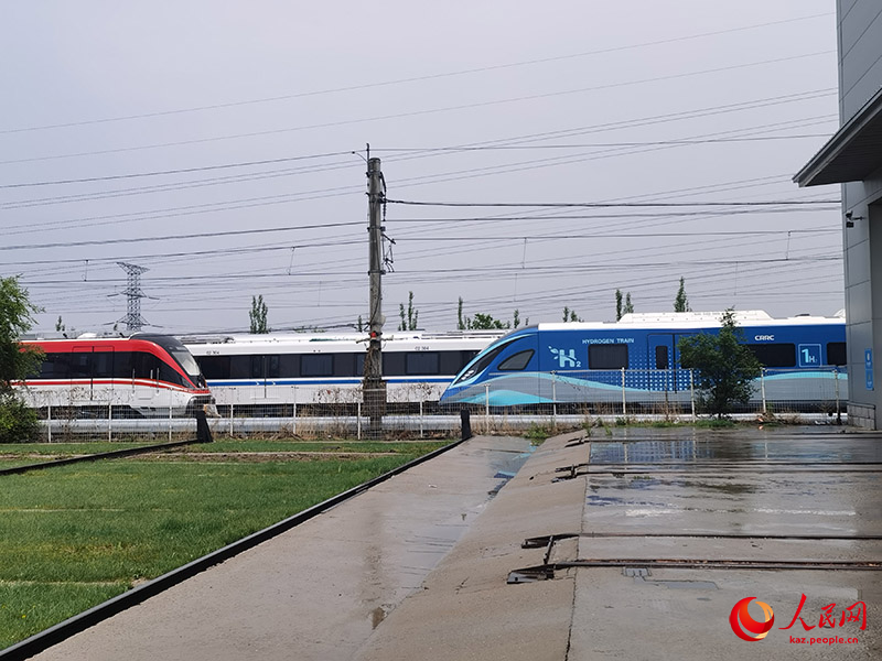 ?ытай ж?рдек пойыздарыны? бес?г?