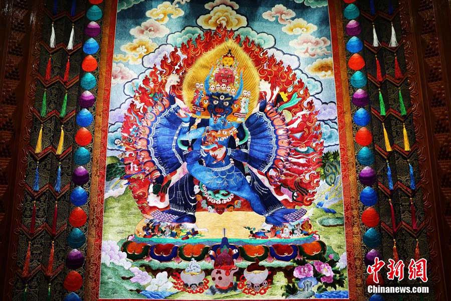 Цинхай Хайнанда?ы тибетт?к кесте: Шеберд?? ?олында?ы ?нер ?азынасы