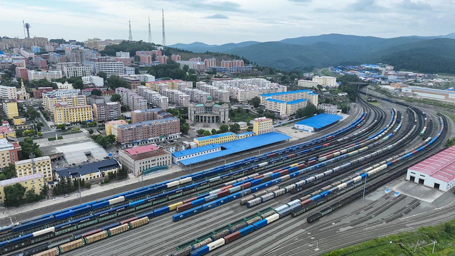 Хэйлунцзянда?ы Суйфэньхэ тем?ржол портында?ы ?ытай-Еуропа пойызыны? ашылуына бес жыл