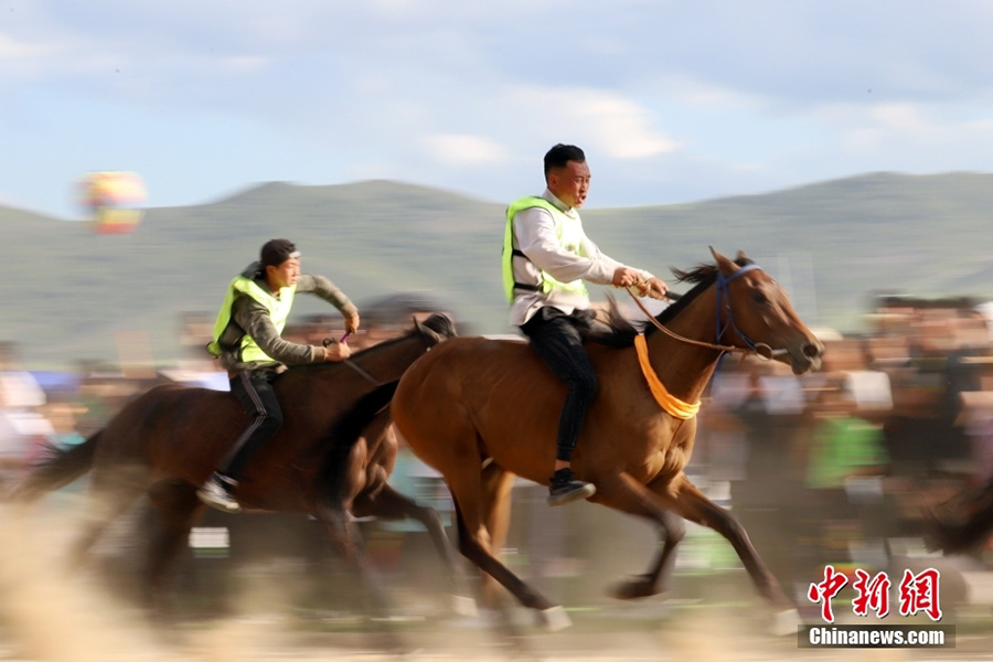 ?шк? Мо??олды? Синьань ???р?нде Надам мерекес? басталды
