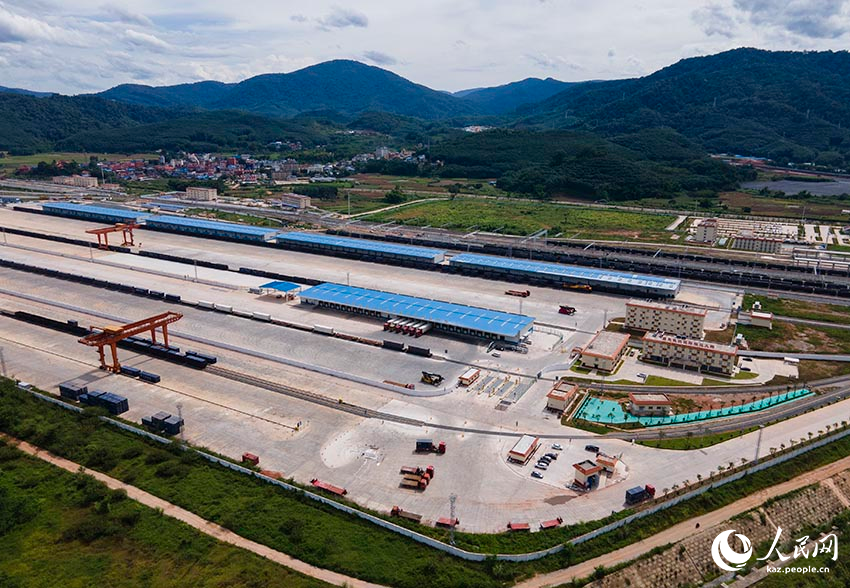 ?Б?р белдеу, б?р жолда? б?рге ж?ру: Мохань порты жа?а ба?ытта дами бастады