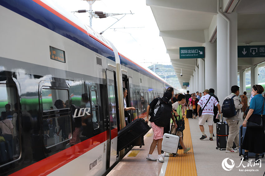 ?Б?р белдеу, б?р жолда? б?рге ж?ру: Мохань порты жа?а ба?ытта дами бастады