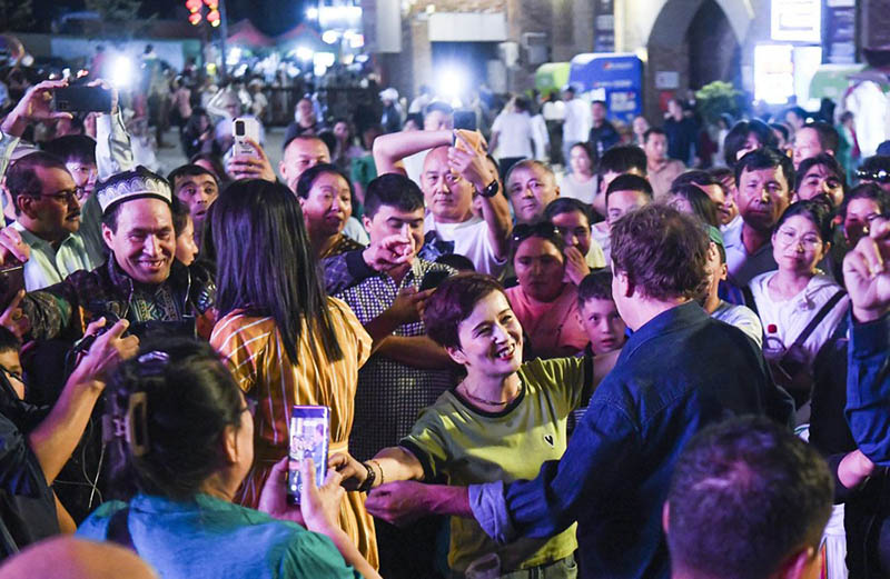 ?р?мж?дег? халы?аралы? ?лкен базар - жерг?л?кт? экономикалы? жет?ст?кт?? айнасы