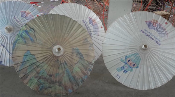 Батыс к?л?н?? ?ст?ндег? ж?бек ?олшатырды ашып, Азия ойындары ?аласында?ы тамаша кездесуден л?ззат алы?ыз