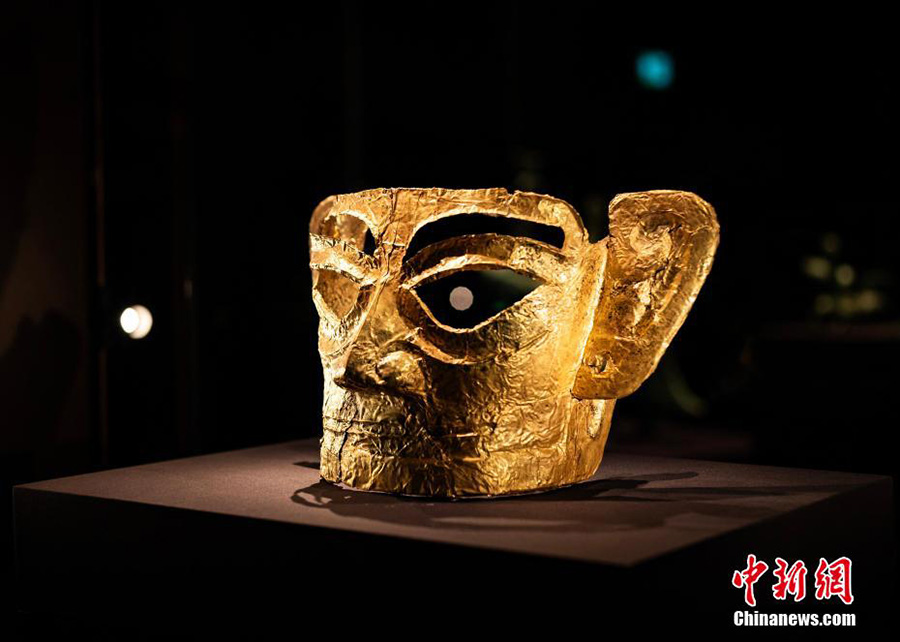 Сянганда?ы Гугун м?дени м?ражайы ?Саньсиндуймен бетпе-бет? атты арнайы к?рме ?тк?зд?