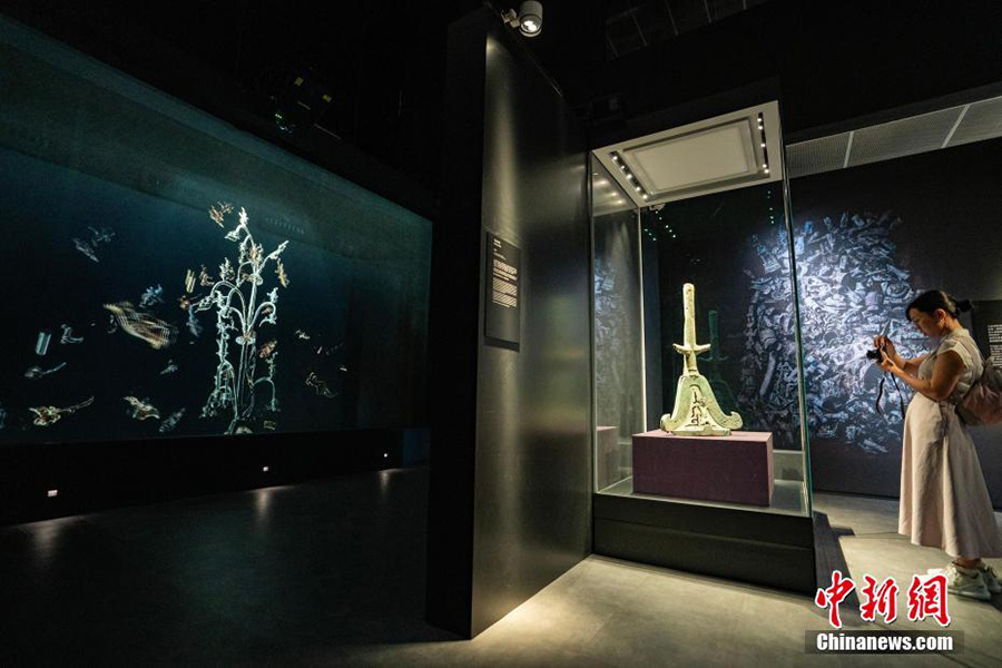 Сянганда?ы Гугун м?дени м?ражайы ?Саньсиндуймен бетпе-бет? атты арнайы к?рме ?тк?зд?