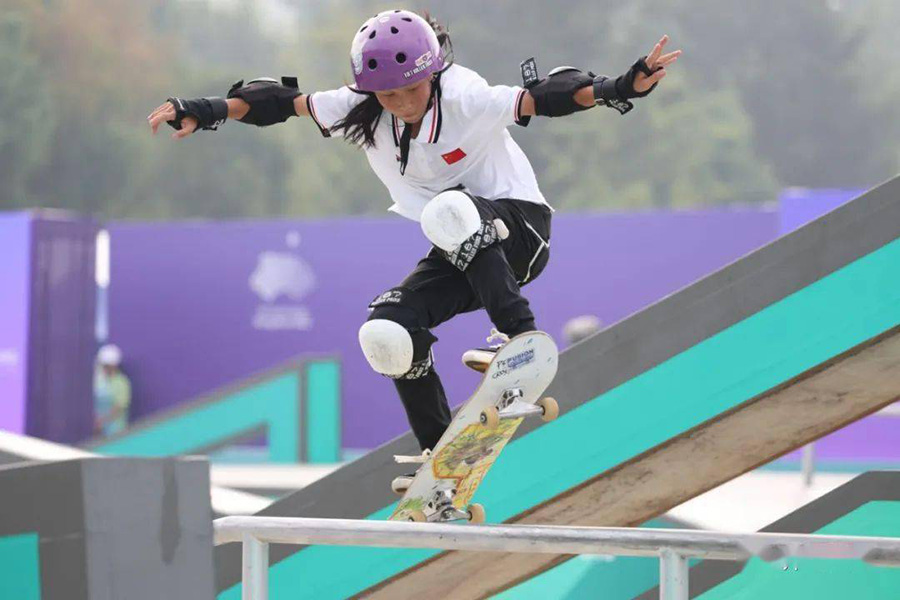 ?ытайлы? 13 жасар ?ыз Азия ойындарында скейтбордингтен алтын медаль же??п алды