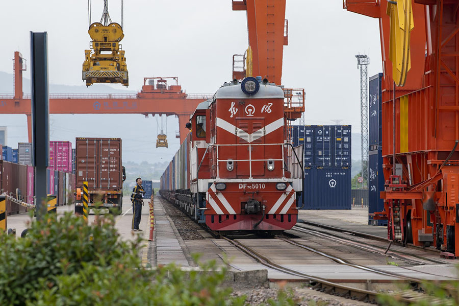 Цзиньхуа, Чжэцзян: ?Исиньоу? ?ытай-Еуропа пойыздары тасымал ж?мысымен ?ауырт айналысып жатыр