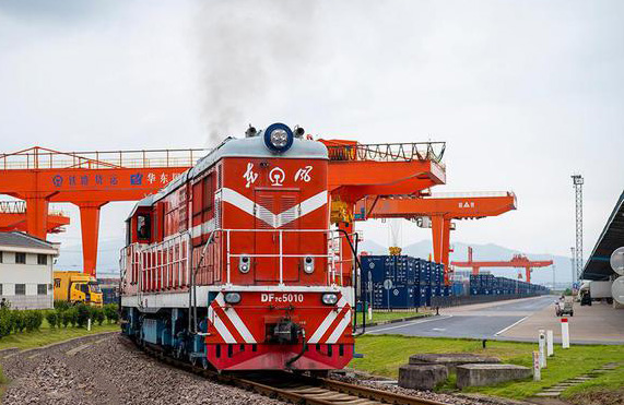 А? к?тап: ?Б?р белдеу, б?р жол? халы?аралы? логистикалы? арналарды? ?зд?кс?з ке?ею?не ы?пал етт?