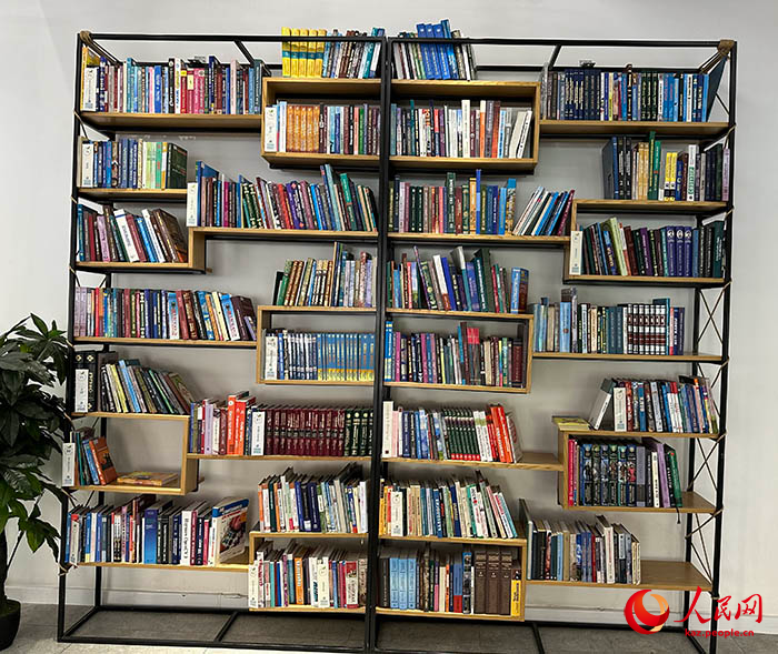 ?Б?р белдеу, б?р жол? б?рлескен ??рылысы ?аза?станда ??ытай т?л?не ?ызы?ушылы?ты? арттырды