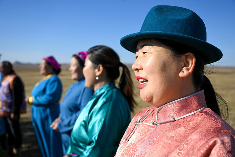 Ордос сахарасында?ы ?К?зг? шопан жыры?