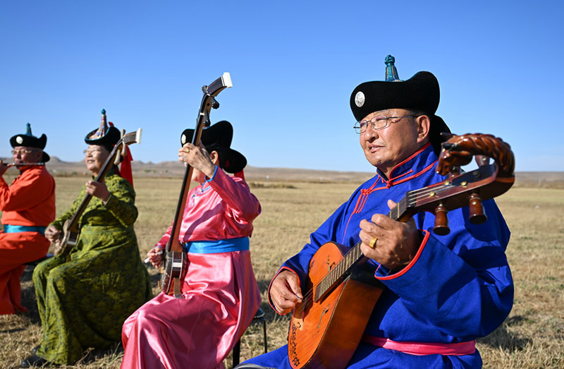 Ордос сахарасында?ы ?К?зг? шопан жыры?