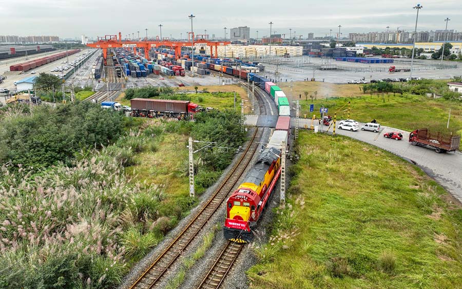 Чэнду, Сычуань: ?Вьетнам – Чэнду - Еуропа Экспресс? пойызы ал?аш рет жол?а шы?ты