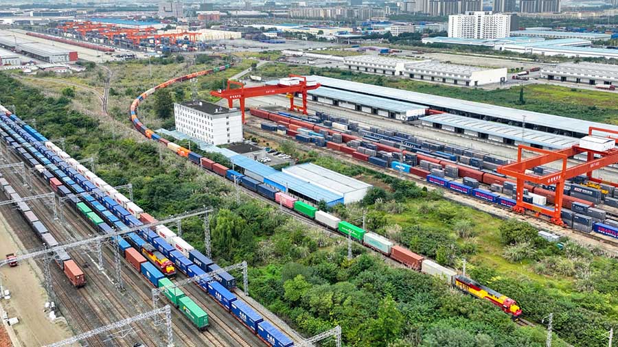 Чэнду, Сычуань: ?Вьетнам – Чэнду - Еуропа Экспресс? пойызы ал?аш рет жол?а шы?ты